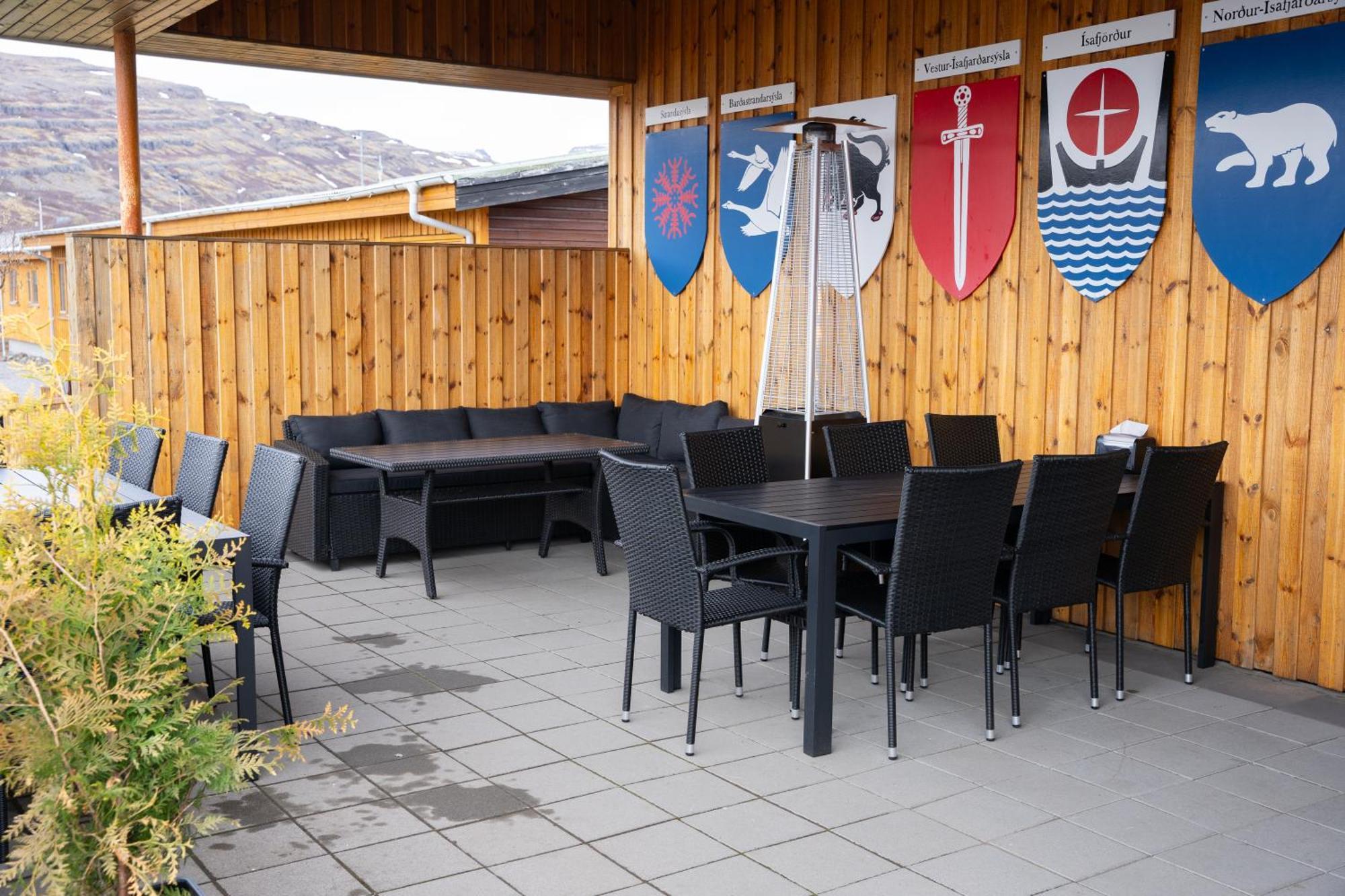 Hotel Flokalundur Brjanslaekur Exterior photo